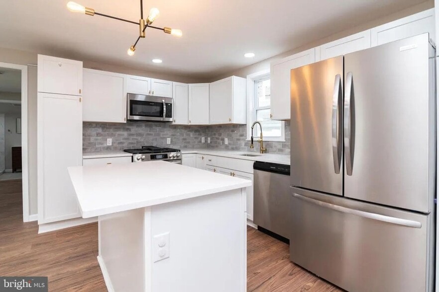 Building Photo - 107 West St