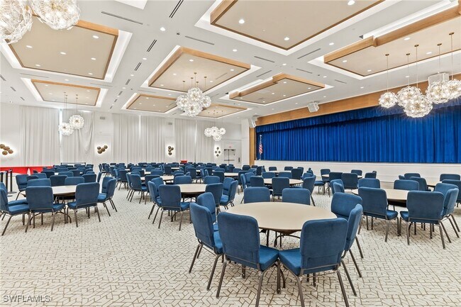 Building Photo - 12349 Dahlia Ct