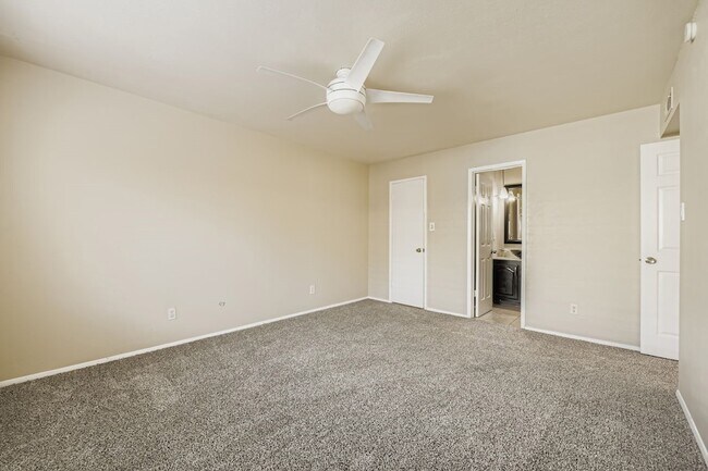 Building Photo - 4404 Augusta St