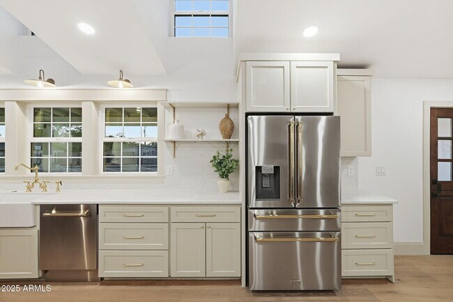 Building Photo - 2315 N 42nd St