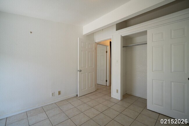 Building Photo - $3500 /2 Bed / 1 Bath / 1 Parking IN WAIALUA