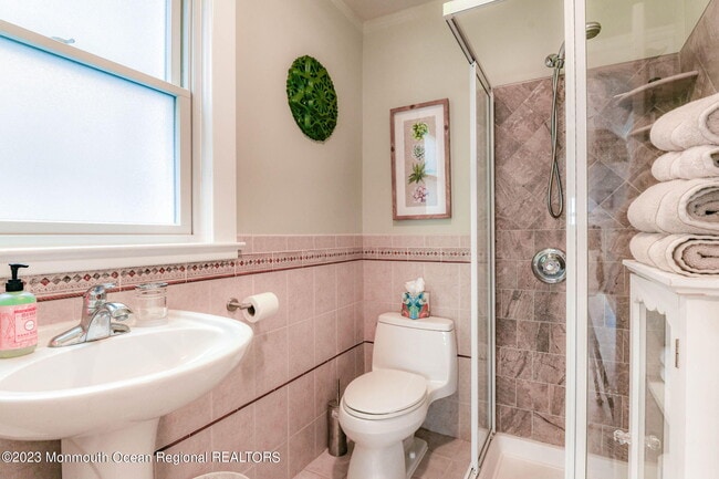 Building Photo - 82 Franklin Ave