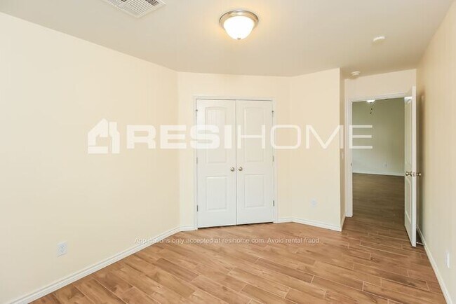 Building Photo - HOME FOR RENT!!