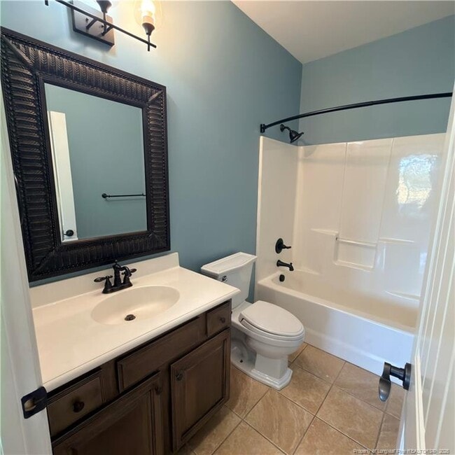 Building Photo - 3686 Linden Rd