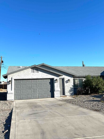 Primary Photo - 3150 Arapaho Dr