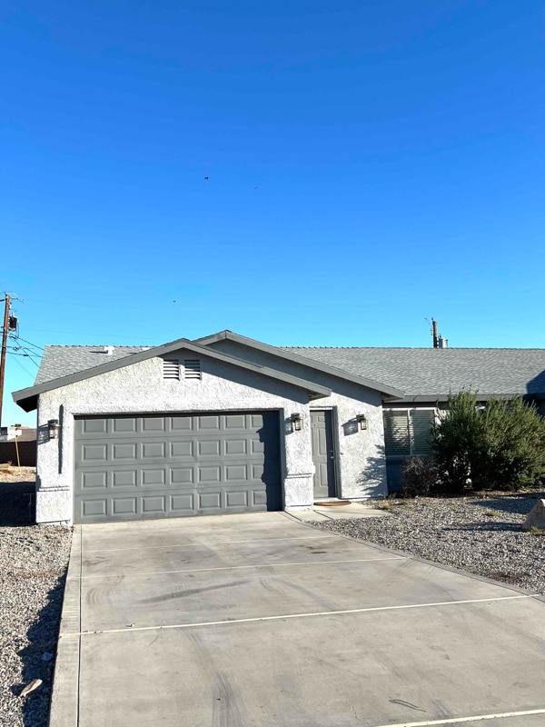 Building Photo - 3150 Arapaho Dr