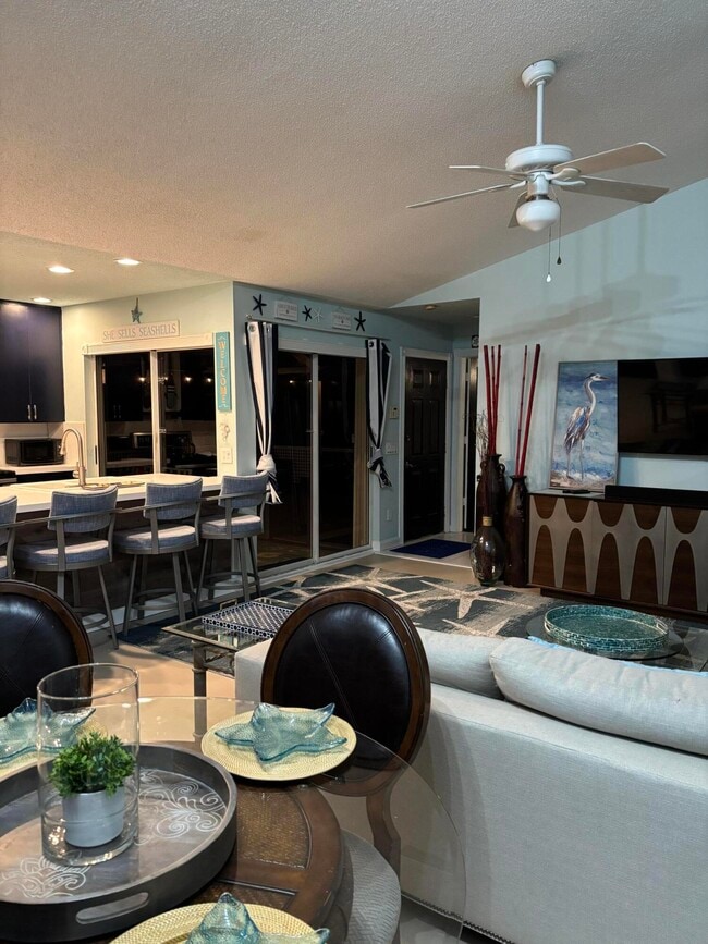 Building Photo - 7104 Geminata Oak Ct