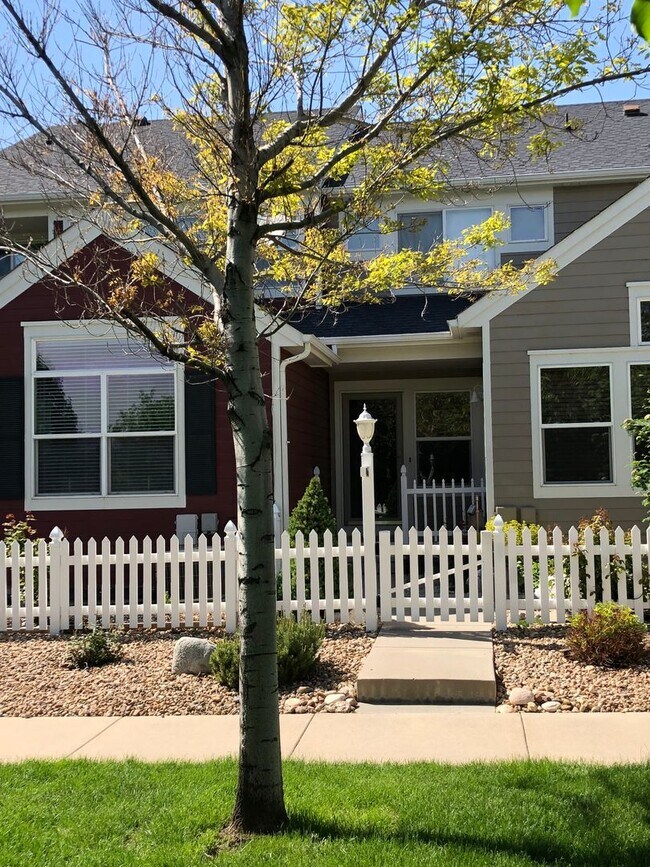 Building Photo - 4061 Temple Gulch Cir