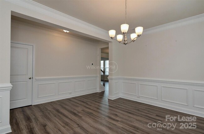 Building Photo - 2015 Saddlebred Dr