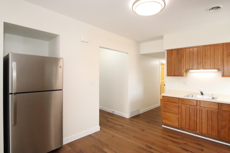 Building Photo - 14.5 Fond du Lac St