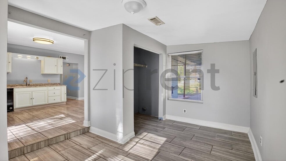 Building Photo - 1657 Thornton Pl SW