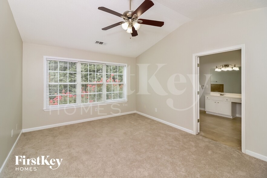 Building Photo - 4143 Glenaire Way NW