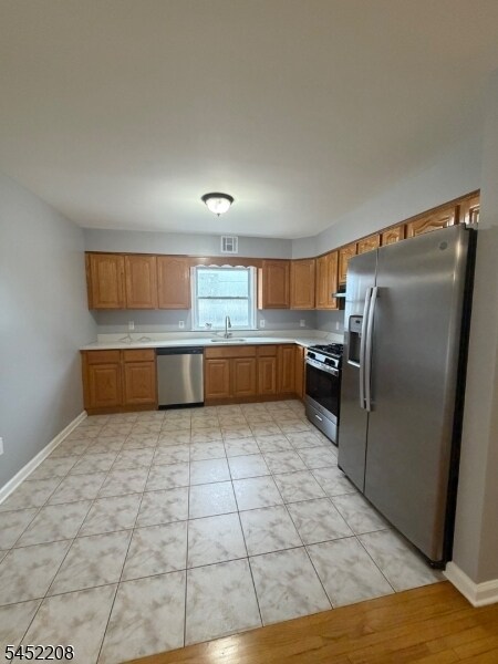 Building Photo - 246 N 10th St