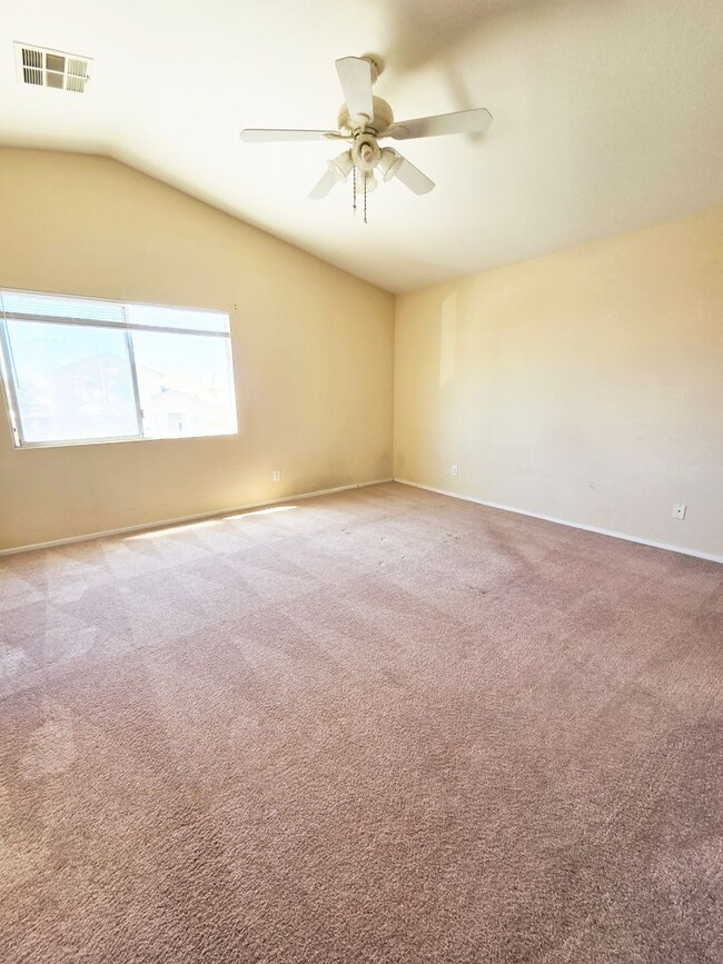 Building Photo - 3 Bed + Loft | 2.5 Bath | 1,946 SF