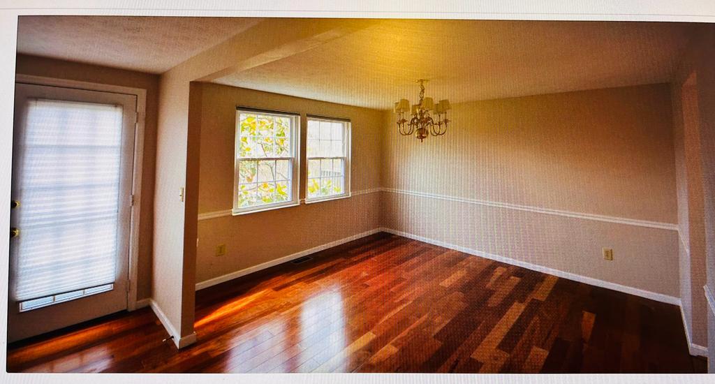 Building Photo - 8051 Hetz Dr