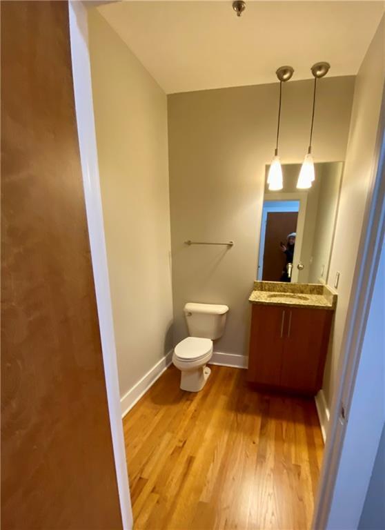 Building Photo - 1221 Caroline St NE