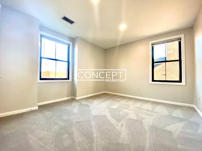 Building Photo - 151 W Brookline St