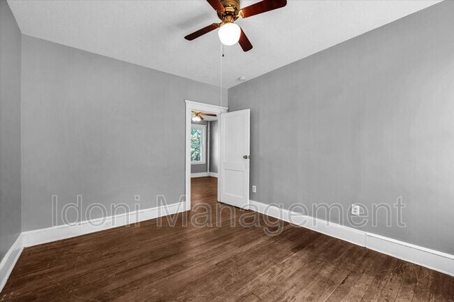 Building Photo - 694 Main St