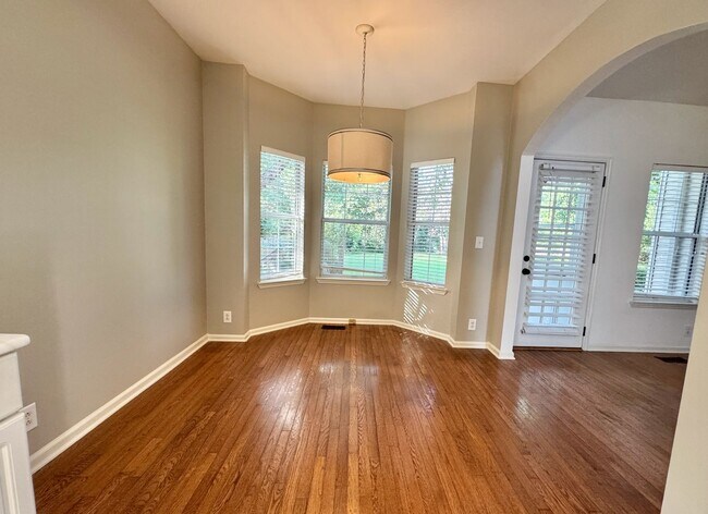 Building Photo - 4 Bed, 2.5 Bath Home w/ 2 Car Garage in Fieldstone Farms