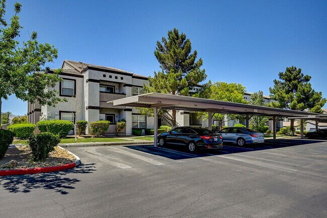 Building Photo - Charming 1 bedroom Condo with full size Ga...