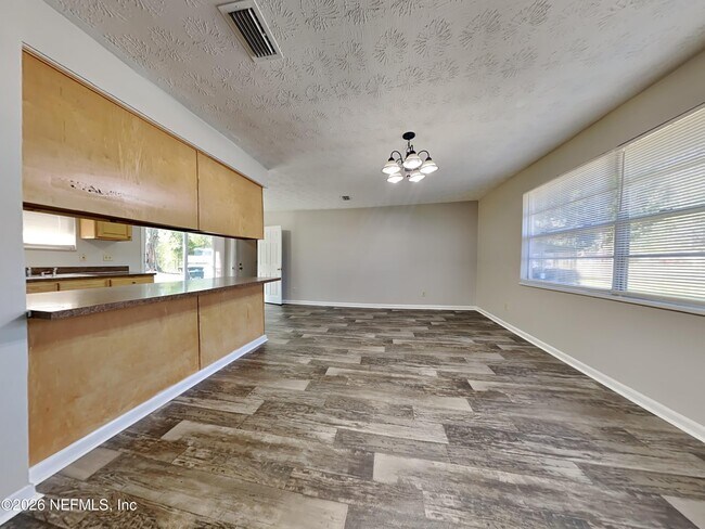 Building Photo - 8349 Pembrook Ct