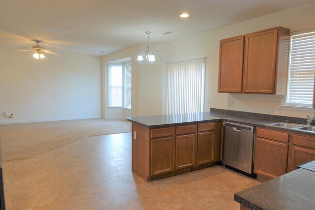 Building Photo - 445 Melbourne Ln