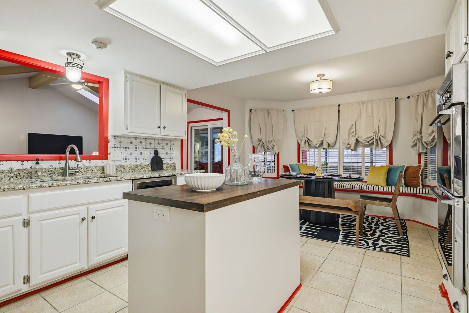 Building Photo - 310 Twisted Wood Dr