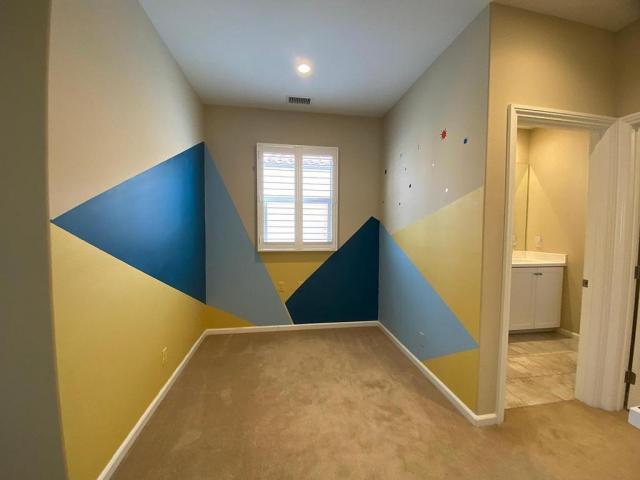 Building Photo - 3 bedroom in Irvine CA 92620