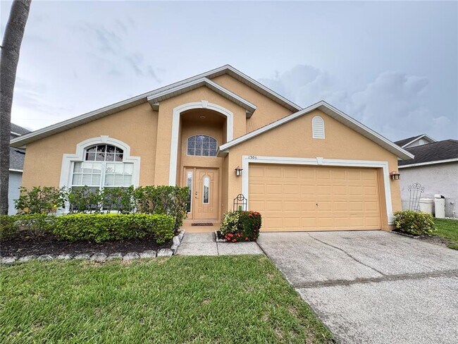 Primary Photo - 1306 Casterton Cir