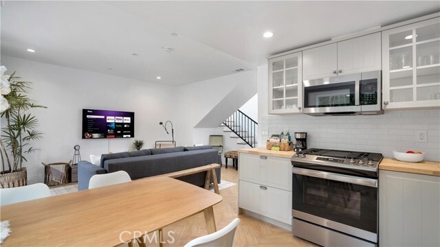 Building Photo - 1347 Seward St