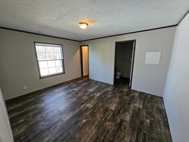 Building Photo - 6045 Frederick St