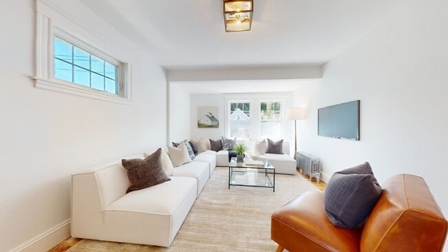 Building Photo - 333 Vermont St