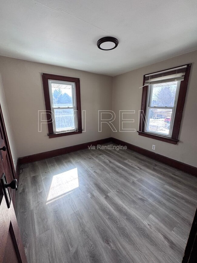 Building Photo - 1023 Harrison Ave SW