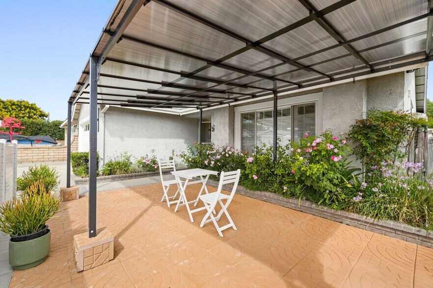 Building Photo - 27480 Cherry Creek Dr