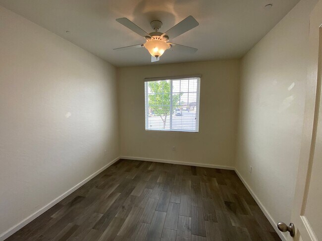 Building Photo - Tulare home coming soon!