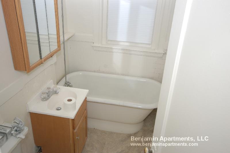 Building Photo - 1195 Boylston St