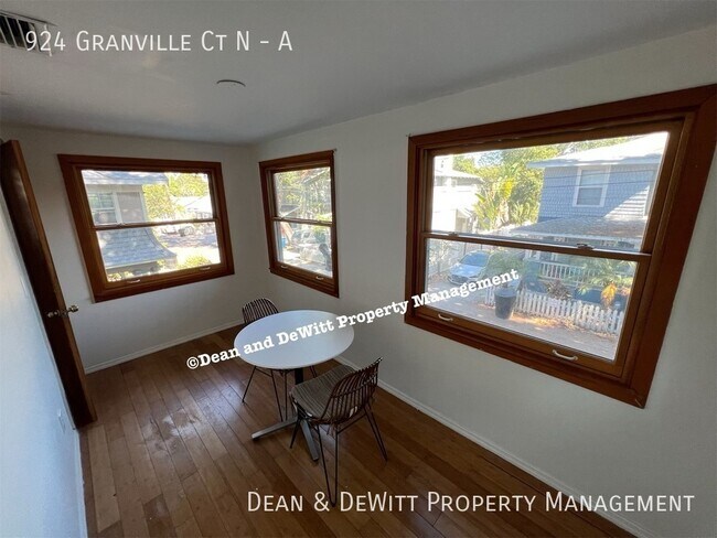 Building Photo - 924 Granville Ct N