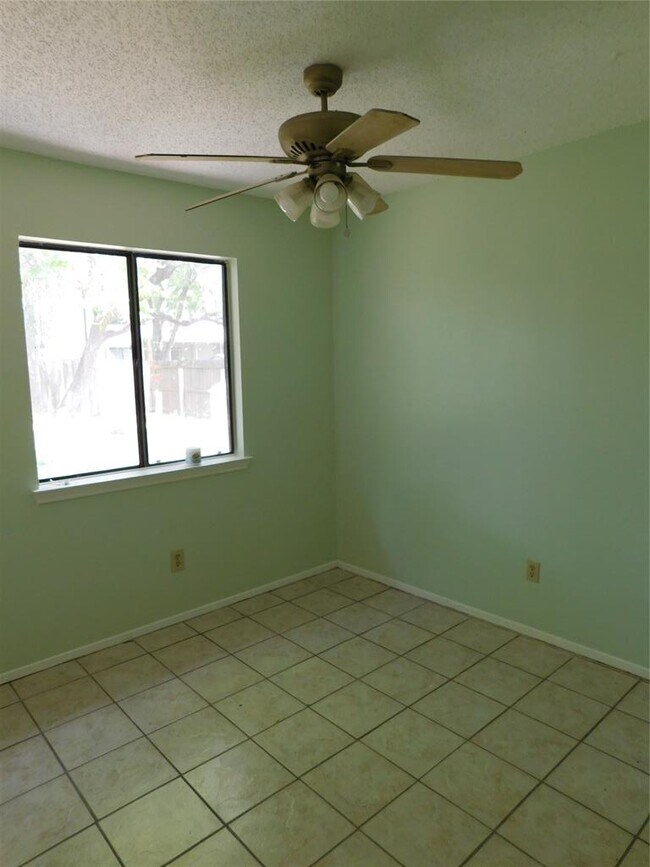 Building Photo - 8743 Birmingham Dr