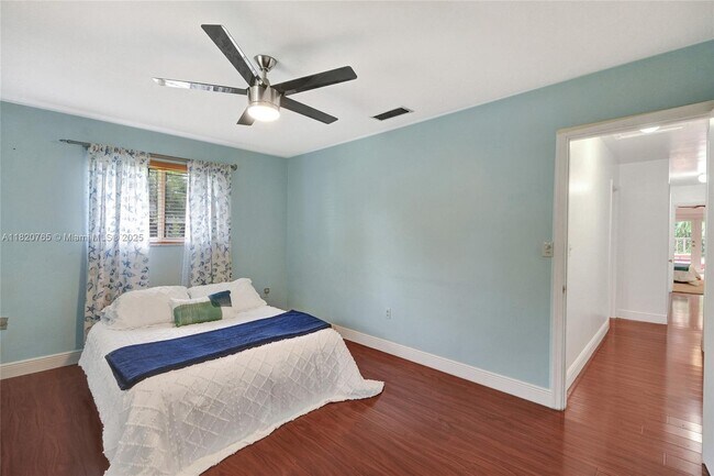 Building Photo - 7360 SW 120th St
