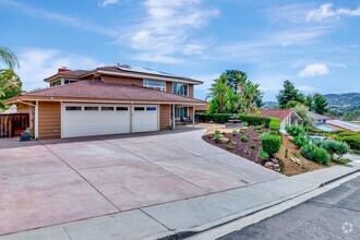 Building Photo - Breathtaking Home in Rancho Bernardo