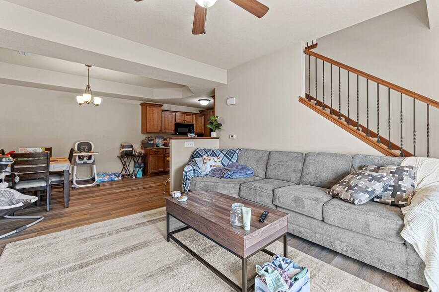 Building Photo - 1554 Burr Dr