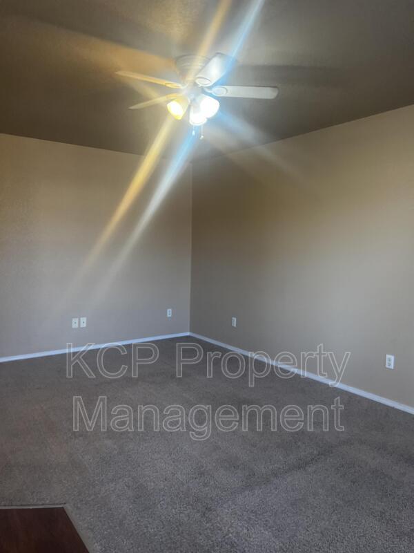 Building Photo - 811 N 48th St