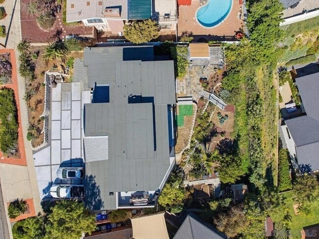 Building Photo - 5447 Soledad Rd