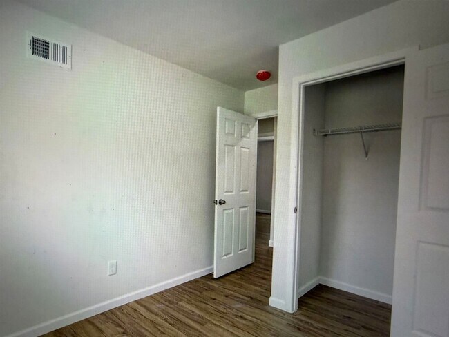 Building Photo - 4838 Shayne Ln