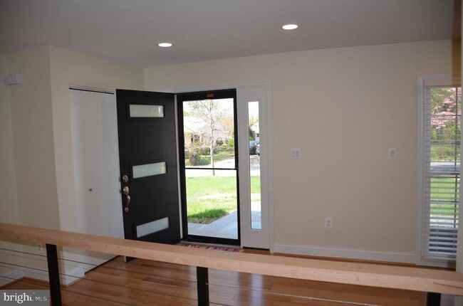 Building Photo - 9012 Paddock Ln