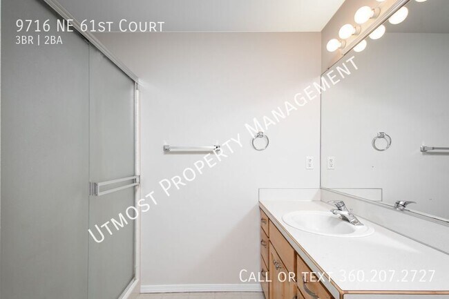 Building Photo - 9716 NE 61st Ct