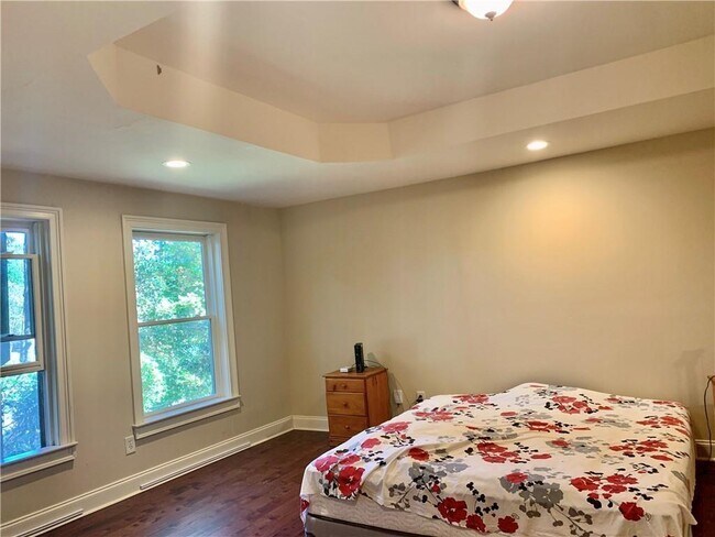 Building Photo - 720 Creek Wind Ct