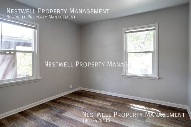 Building Photo - Great 4-bed Townhome in South Salt Lake