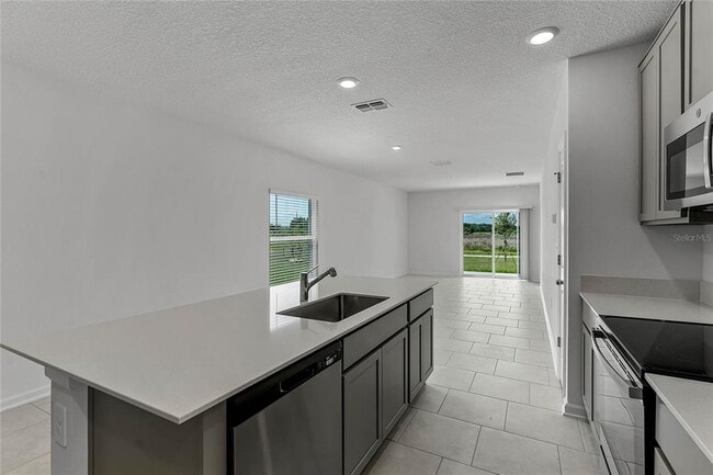 Building Photo - 541 Bell Prairie Cir