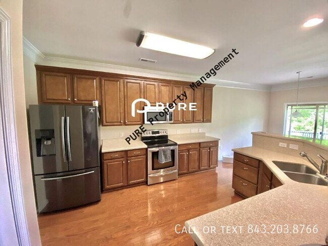 Building Photo - 224 Donatella Dr